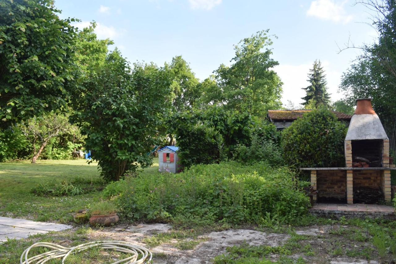 La Metairie Du Moulin De Holiday home *